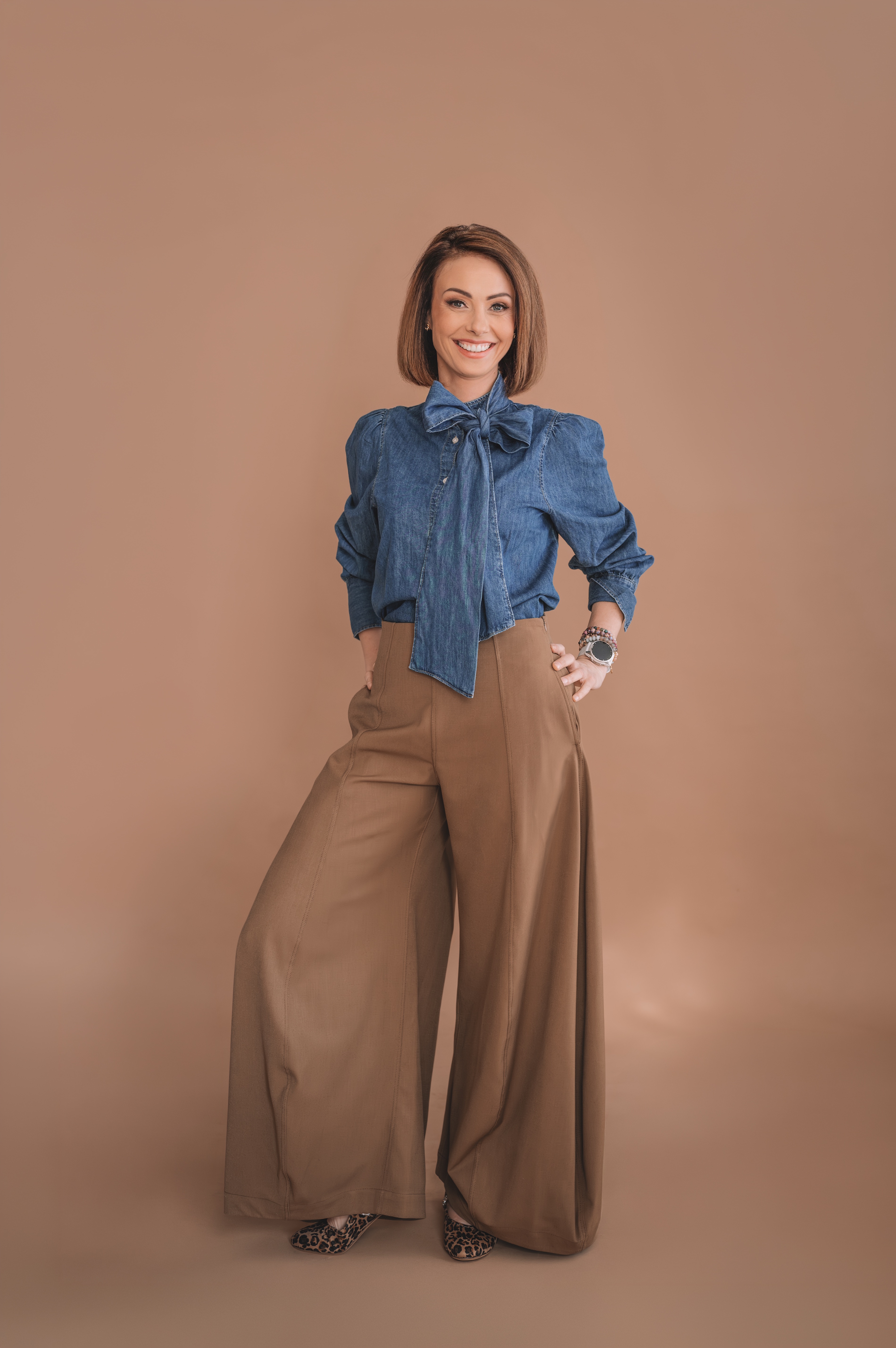 Justyna Nowacka podczas pracy z klientem